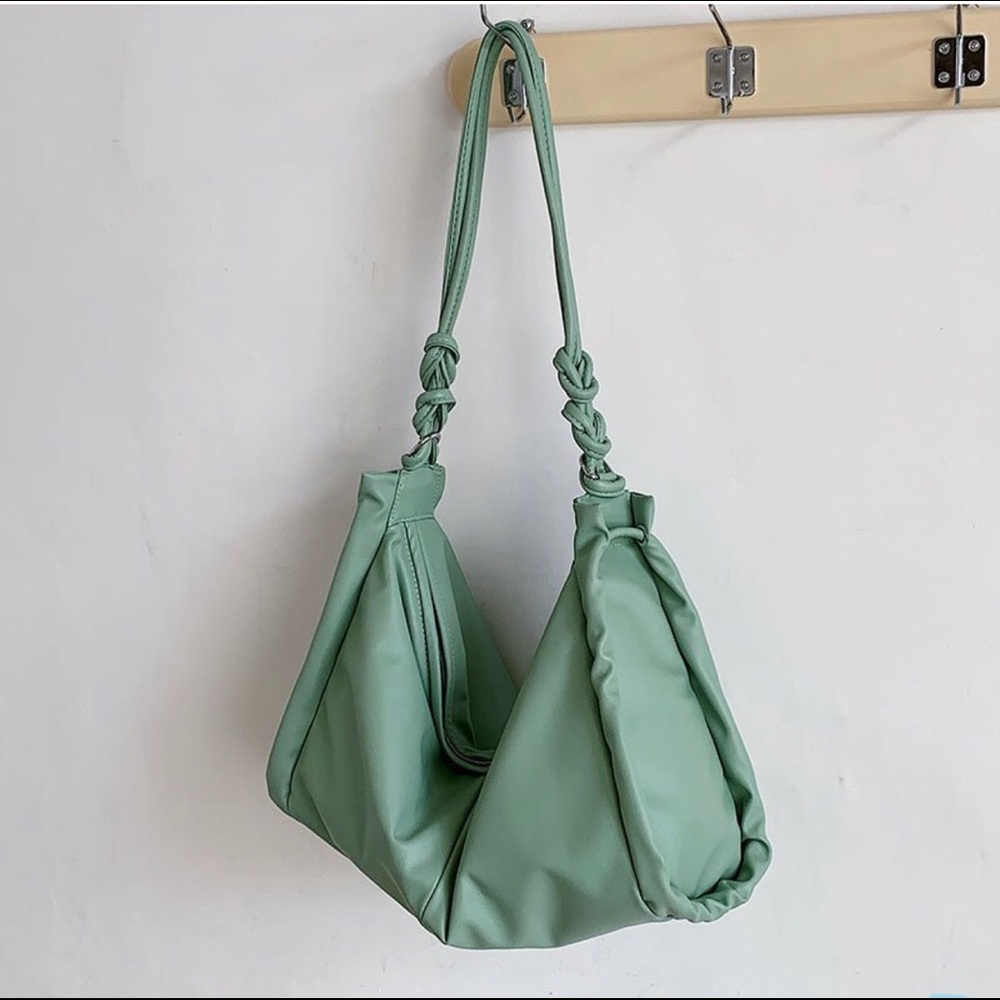 Casual Shoulder Large Capacity Hand Bag - Picture 6 of 8